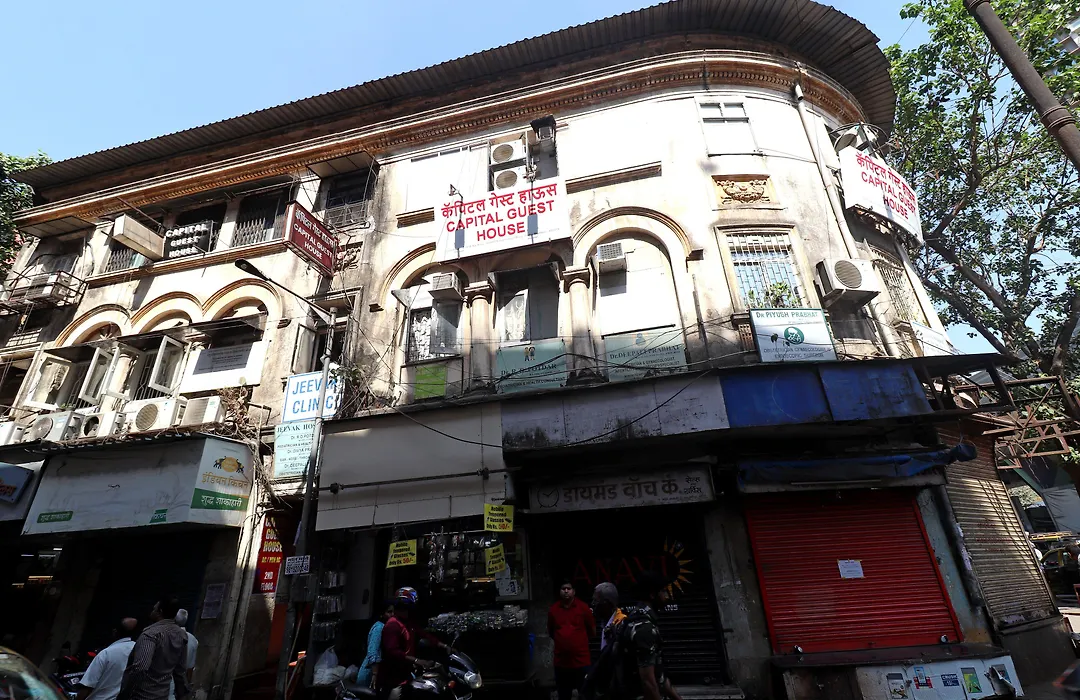 Oyo 72150 Capital Guest House-1
