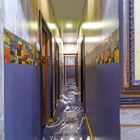 Oyo 72150 Capital Guest House-3